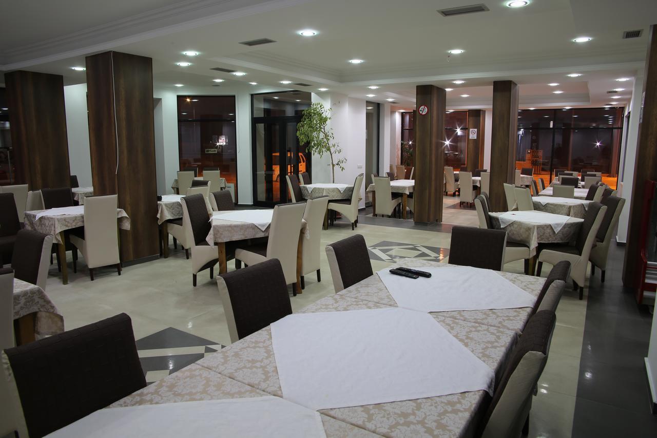 פרישטינה Hotel Rio מראה חיצוני תמונה