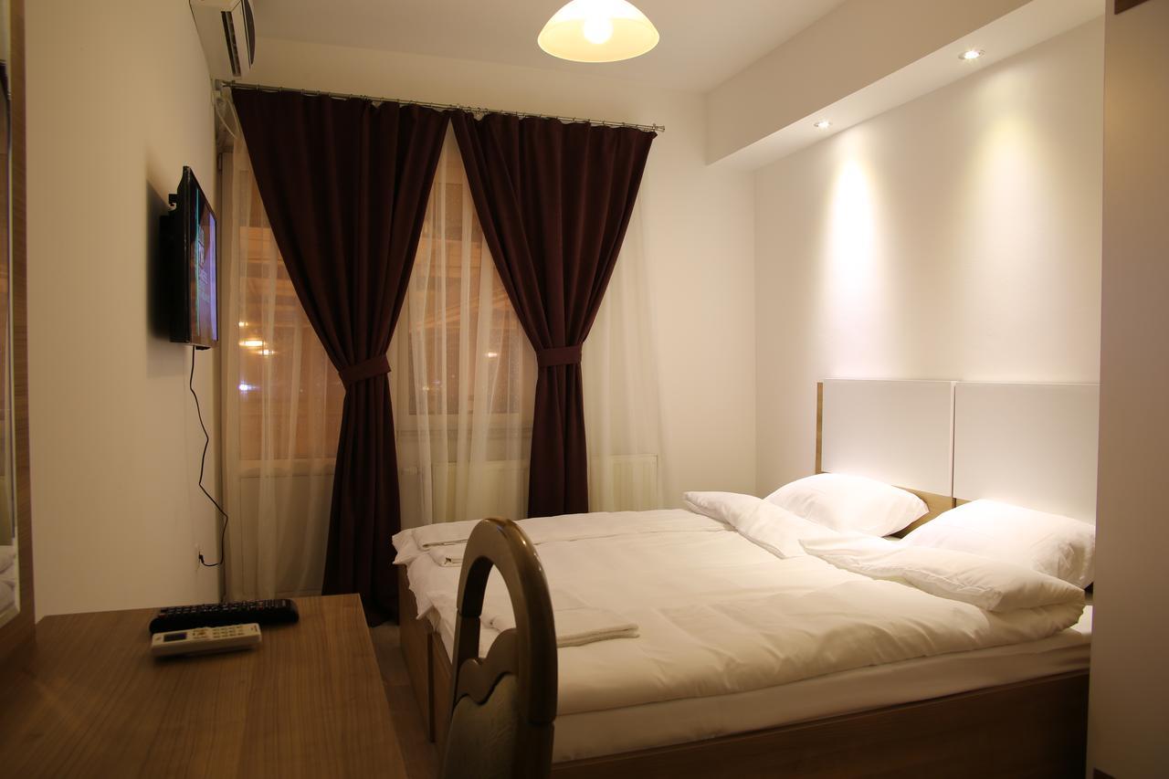 פרישטינה Hotel Rio מראה חיצוני תמונה