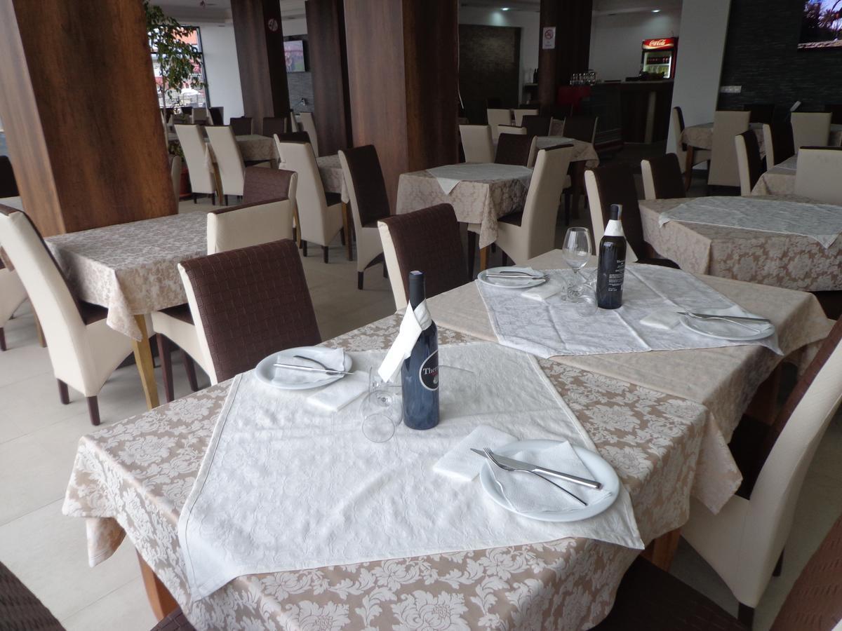 פרישטינה Hotel Rio מראה חיצוני תמונה