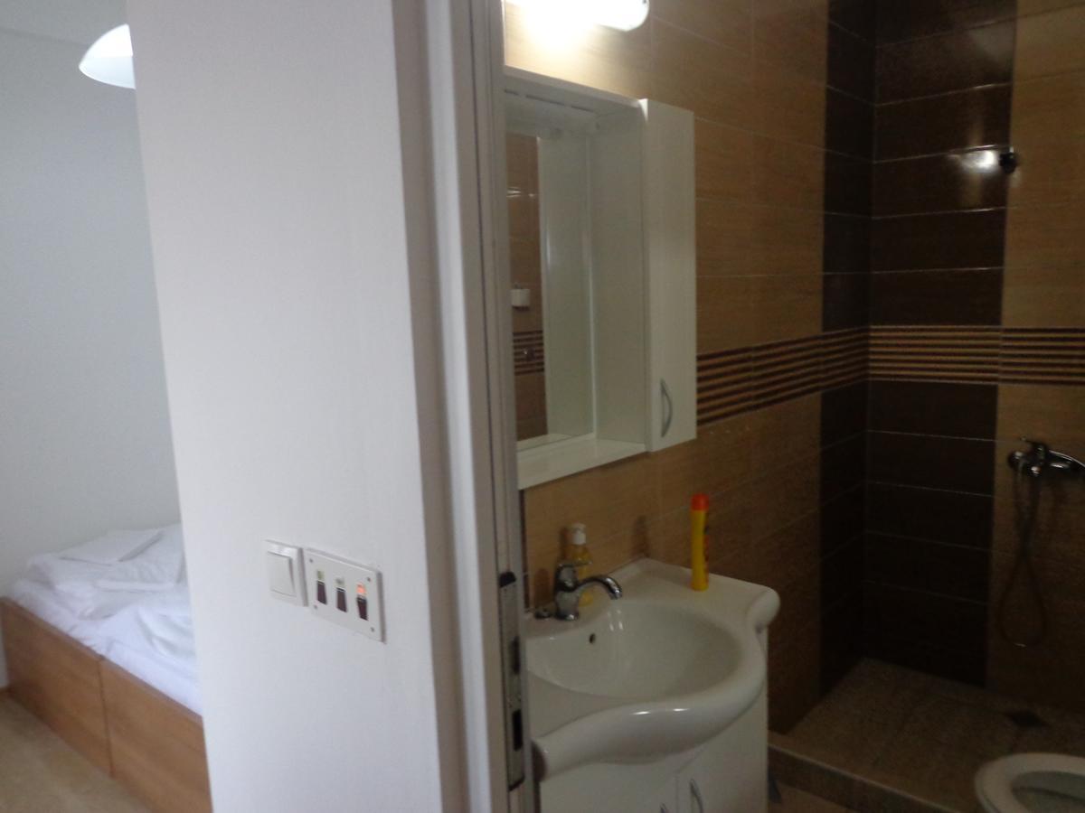 פרישטינה Hotel Rio מראה חיצוני תמונה