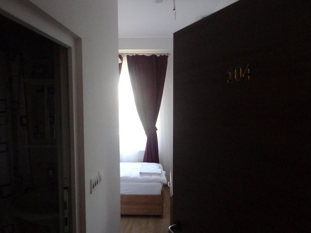 פרישטינה Hotel Rio מראה חיצוני תמונה