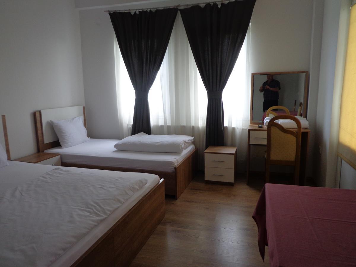 פרישטינה Hotel Rio מראה חיצוני תמונה